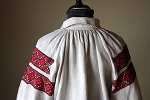 ウクライナ民族衣装　刺繍ワンピース　